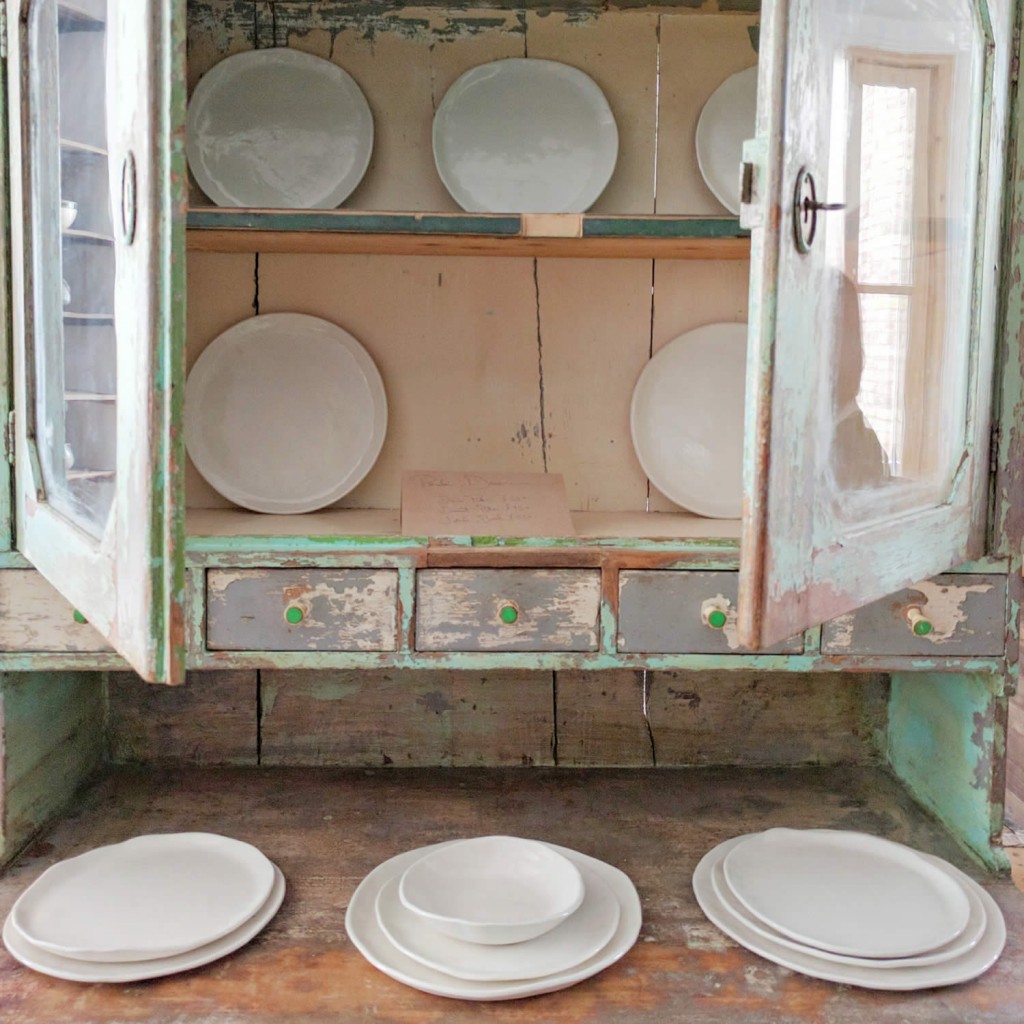 illyria-pottery-plates