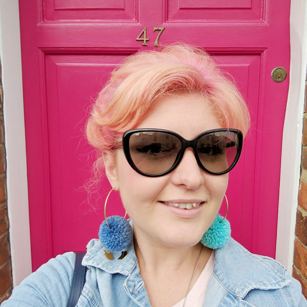 rosie-pink-door
